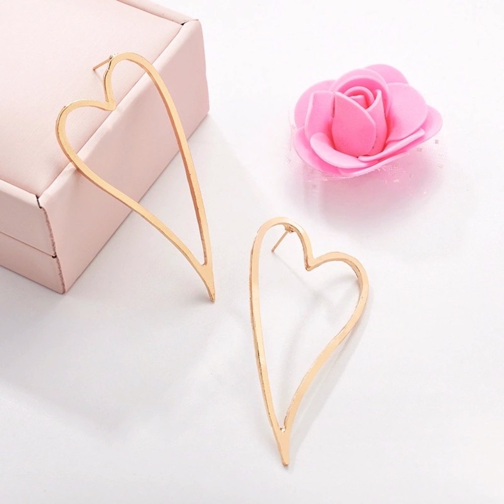 'Wish' Gold Cartoon Drawn Heart Shaped Earrings - Picture 4 of 5